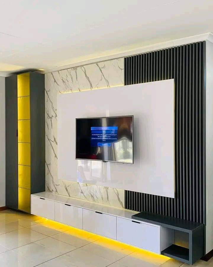 Fluted Marble Yellow Niche Console